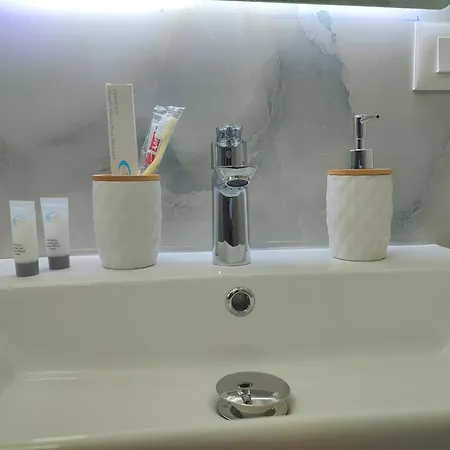 Gæstehus Bp Golem (Tirana)