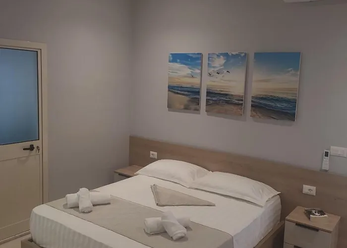 Gasthof Bp Golem (Tirana)